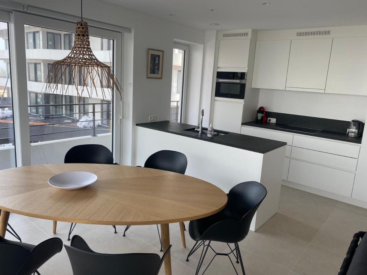 Lichtrijk 2-Slaapkamerappartement Met Zeezicht En Gratis Parking Ostende Exterior foto